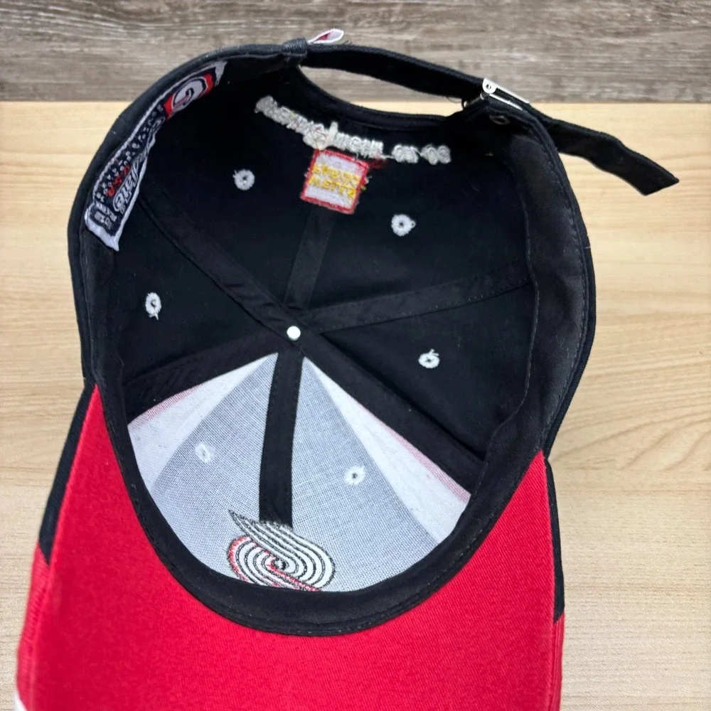 Collegiate USA good used